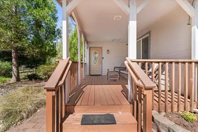 525 Templin Avenue, Grants Pass, OR 97526 - Photo 3