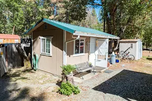 3504 Azalea Dr, Grants Pass, OR 97526 - Photo 5