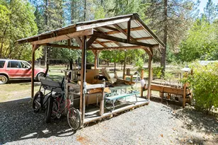 3504 Azalea Dr, Grants Pass, OR 97526 - Photo 45