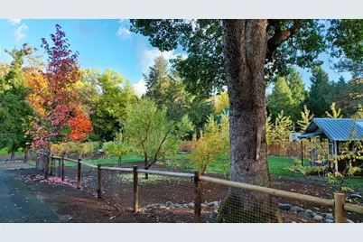 343 Rene Drive, Shady Cove, OR 97539 - Photo 123