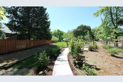 343 Rene Drive, Shady Cove, OR 97539 - Photo 105