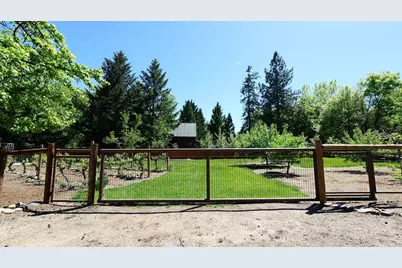 343 Rene Drive, Shady Cove, OR 97539 - Photo 107