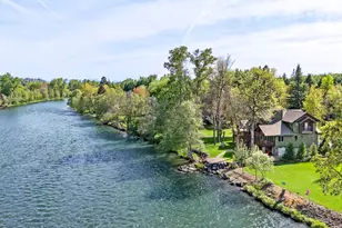 343 Rene Dr, Shady Cove, OR 97539 - Photo 1