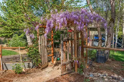 343 Rene Drive, Shady Cove, OR 97539 - Photo 59