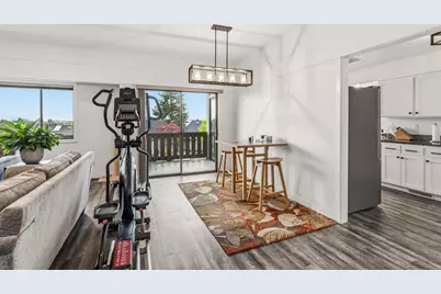 302 Medford Heights Lane, Medford, OR 97504 - Photo 7