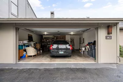 302 Medford Heights Lane, Medford, OR 97504 - Photo 3