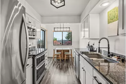 302 Medford Heights Lane, Medford, OR 97504 - Photo 15