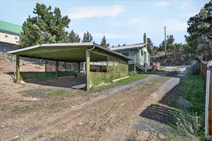 19393 SE Park Ave, Prineville, OR 97754 - Photo 27