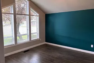 2307 Jeremy St, Central Point, OR 97502 - Photo 17