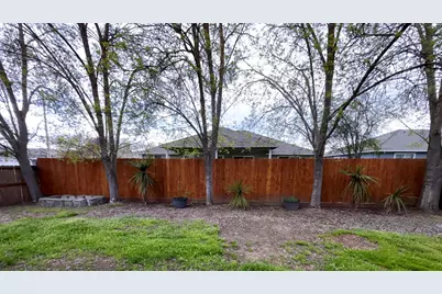 2307 Jeremy Street, Central Point, OR 97502 - Photo 7