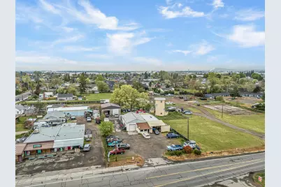 1250 W McAndrews Road, Medford, OR 97501 - Photo 25