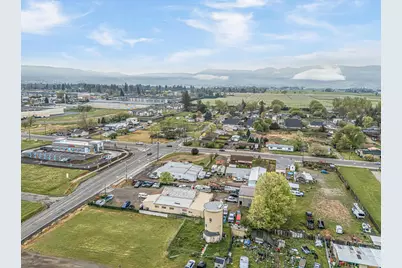 1250 W McAndrews Road, Medford, OR 97501 - Photo 21
