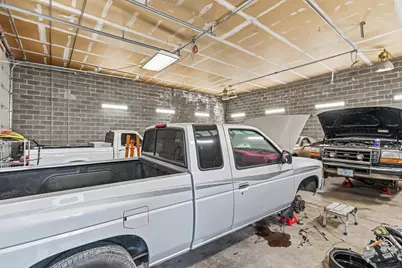 1250 W McAndrews Road, Medford, OR 97501 - Photo 5