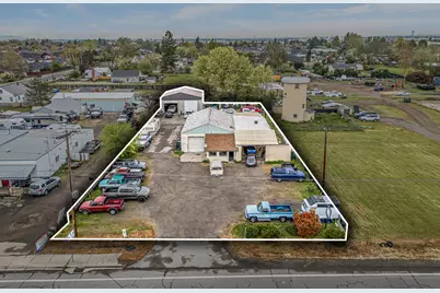 1250 W McAndrews Road, Medford, OR 97501 - Photo 1