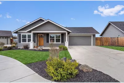 1685 NE 3rd Court, Redmond, OR 97756 - Photo 3