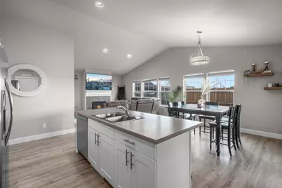 1685 NE 3rd Court, Redmond, OR 97756 - Photo 9