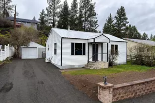 215 N Humbolt St, Canyon City, OR 97820 - Photo 1