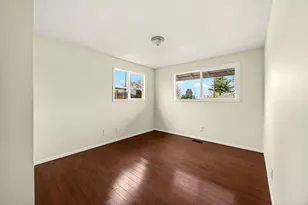 1680 Brookhurst St, Medford, OR 97504 - Photo 21