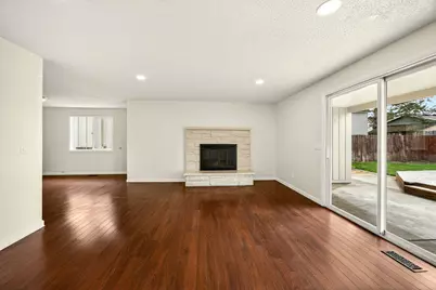 1680 Brookhurst Street, Medford, OR 97504 - Photo 13