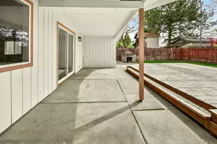 1680 Brookhurst St, Medford, OR 97504 - Photo 29