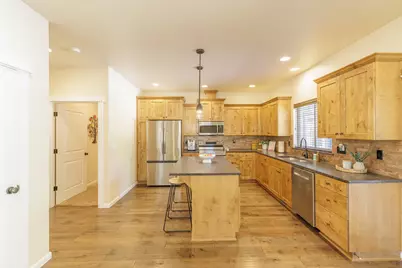 16802 Pony Express Way, Bend, OR 97707 - Photo 9