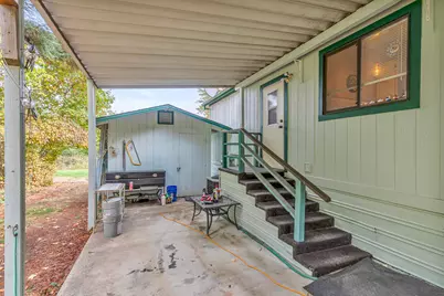 380 Bayard Drive, Grants Pass, OR 97527 - Photo 11