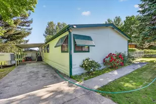 380 Bayard Dr, Grants Pass, OR 97527 - Photo 19