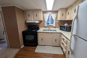 1055 N 5th, Jacksonville, OR 97530 - Photo 5