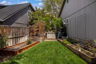 20731 Justice Ct, Bend, OR 97701 - Photo 23