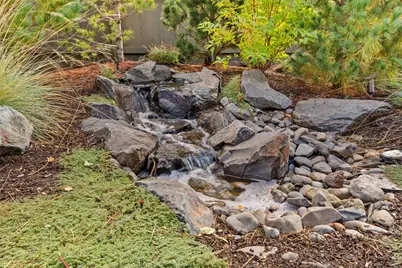 60882 SW Headwaters Loop, Bend, OR 97702 - Photo 63