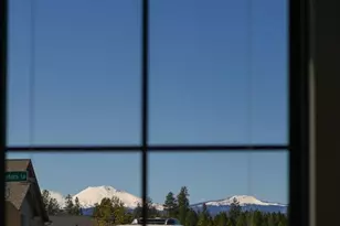 60882 SW Headwaters Loop, Bend, OR 97702 - Photo 53