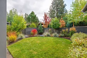 60882 SW Headwaters Loop, Bend, OR 97702 - Photo 71