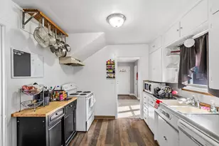 3854 Summers Ln, Klamath Falls, OR 97603 - Photo 5