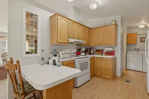 4200 Summers Ln, Klamath Falls, OR 97603 - Photo 9