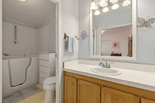 4200 Summers Ln, Klamath Falls, OR 97603 - Photo 17