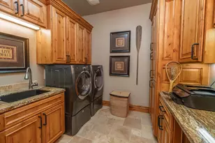 23098 Watercourse Way, Bend, OR 97701 - Photo 19