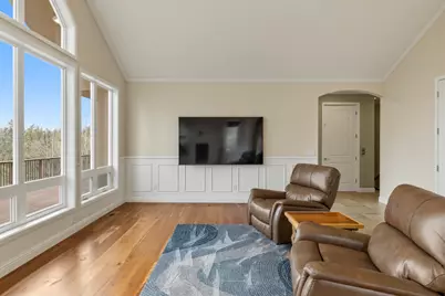 6586 Coopers Hawk Road, Klamath Falls, OR 97601 - Photo 9