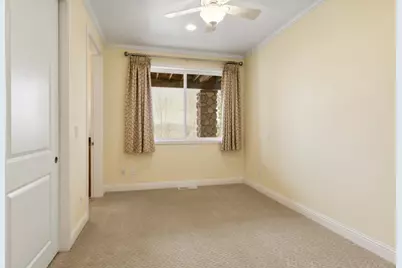 6586 Coopers Hawk Road, Klamath Falls, OR 97601 - Photo 35