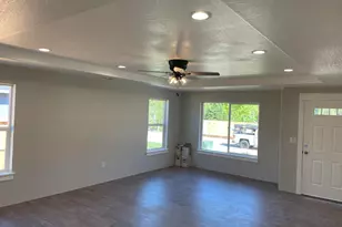 2473 Brady Way, Medford, OR 97501 - Photo 3