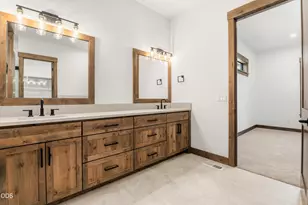 17780 Preservation Loop, Bend, OR 97707 - Photo 11