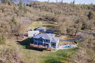 547 Jackpine Dr, Grants Pass, OR 97526 - Photo 47