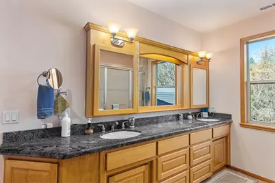 547 Jackpine Drive, Grants Pass, OR 97526 - Photo 31