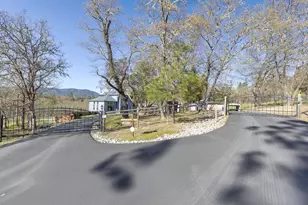 547 Jackpine Dr, Grants Pass, OR 97526 - Photo 71