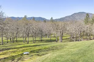 547 Jackpine Dr, Grants Pass, OR 97526 - Photo 53