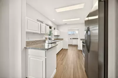 24 Dewey Street, Ashland, OR 97520 - Photo 9