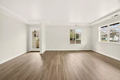 24 Dewey Street, Ashland, OR 97520 - Photo 3