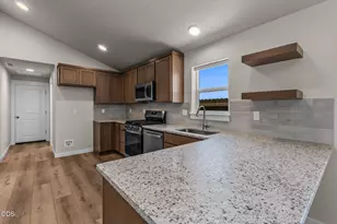 2842 NW Sterling Dr, Redmond, OR 97756 - Photo 5