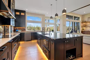 60871 River Rim Dr, Bend, OR 97702 - Photo 13