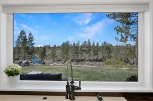 60871 River Rim Dr, Bend, OR 97702 - Photo 17
