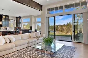 60871 River Rim Dr, Bend, OR 97702 - Photo 7